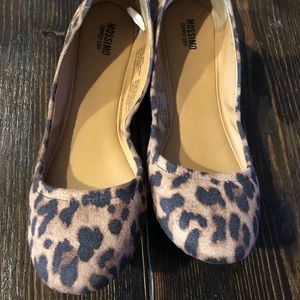 Leopard Flats